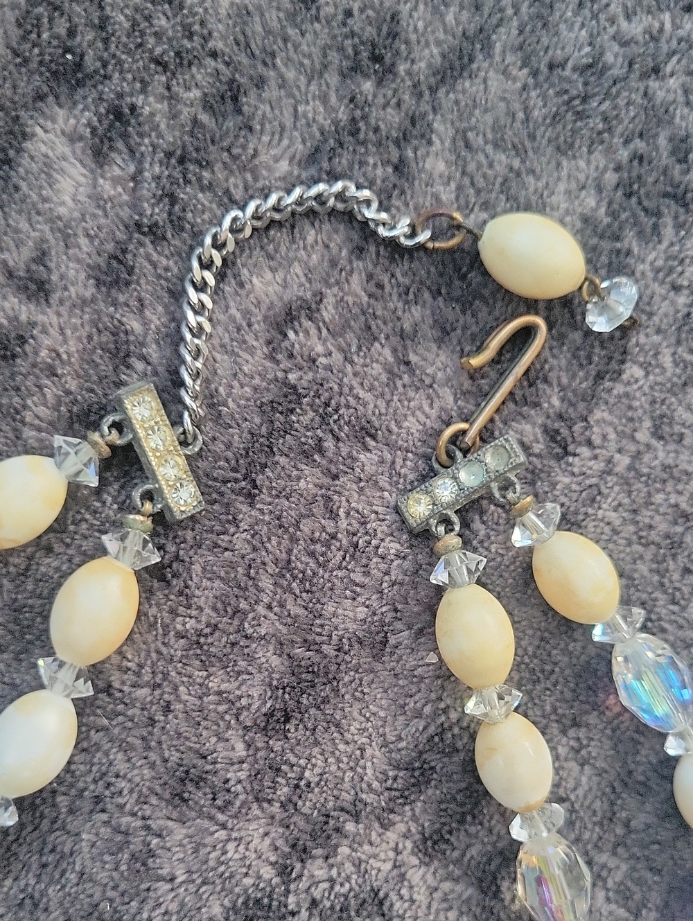 Vtg 2 Strand AB Crystal and Faux Pearl Choker - Picture 4 of 8